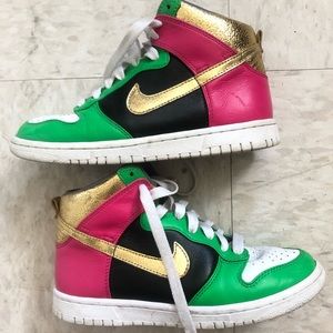 NikeID Women's 7 Pink, Gold, Green custom Sneakers
